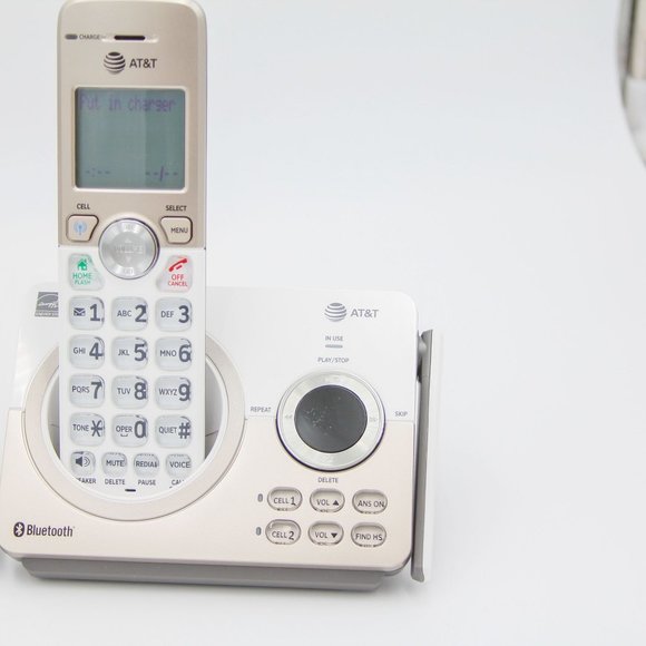 AT&T EL52303 3-Handset Answering System with Caller ID & Call Waiting - Picture 2 of 3